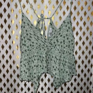 Full tilt strappy crop green tiny flowers top size S